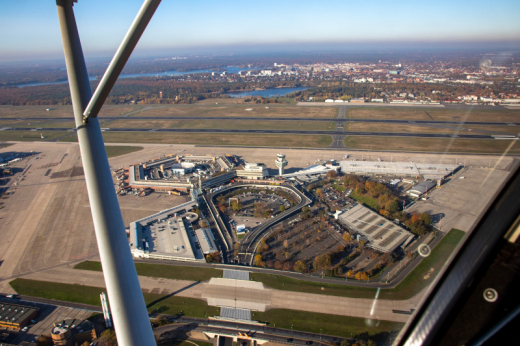40 Minuten Rundflug über Brandenburg und Berlin.